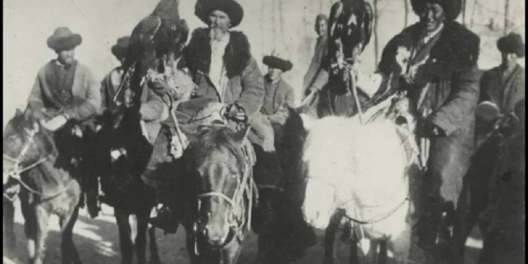 Hiç bilinmeyen Türk boylarının yüzlerce yıllık fotoğrafları: Bilim kurgu değil gerçek! Rusya’nın gizli arşivi sonunda açıldı! 9